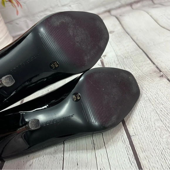 BCBGeneration black patent peep toe heels size 7.5 - Picture 4 of 8